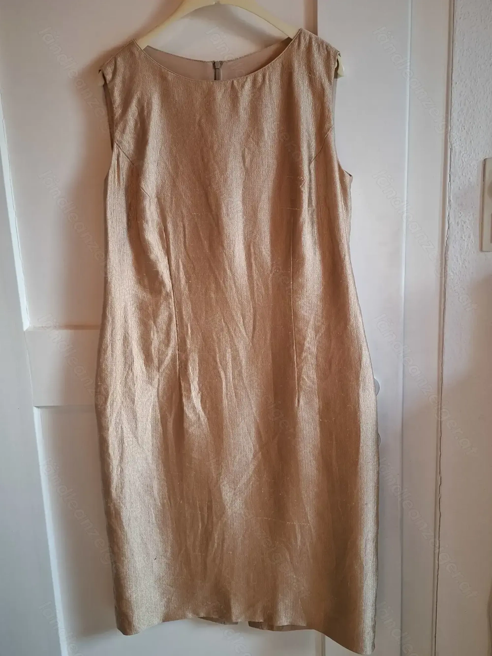 Edles Kostüm aus Wildseide