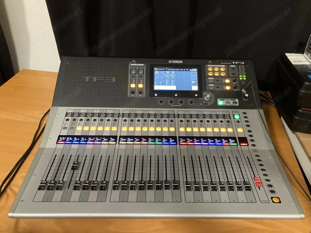 Digitalmixer Yamaha TF-3 mit DANTE Karte