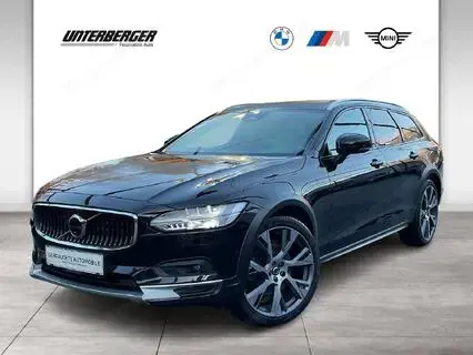 Volvo V90 Cross Country Ultimate B5 // AWD // Geartronic