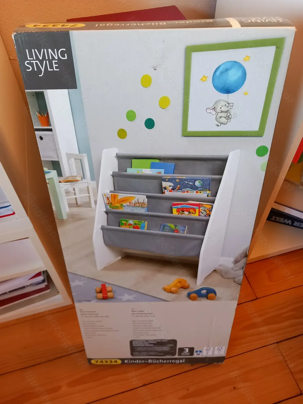 mobiles Kinderbücherregal