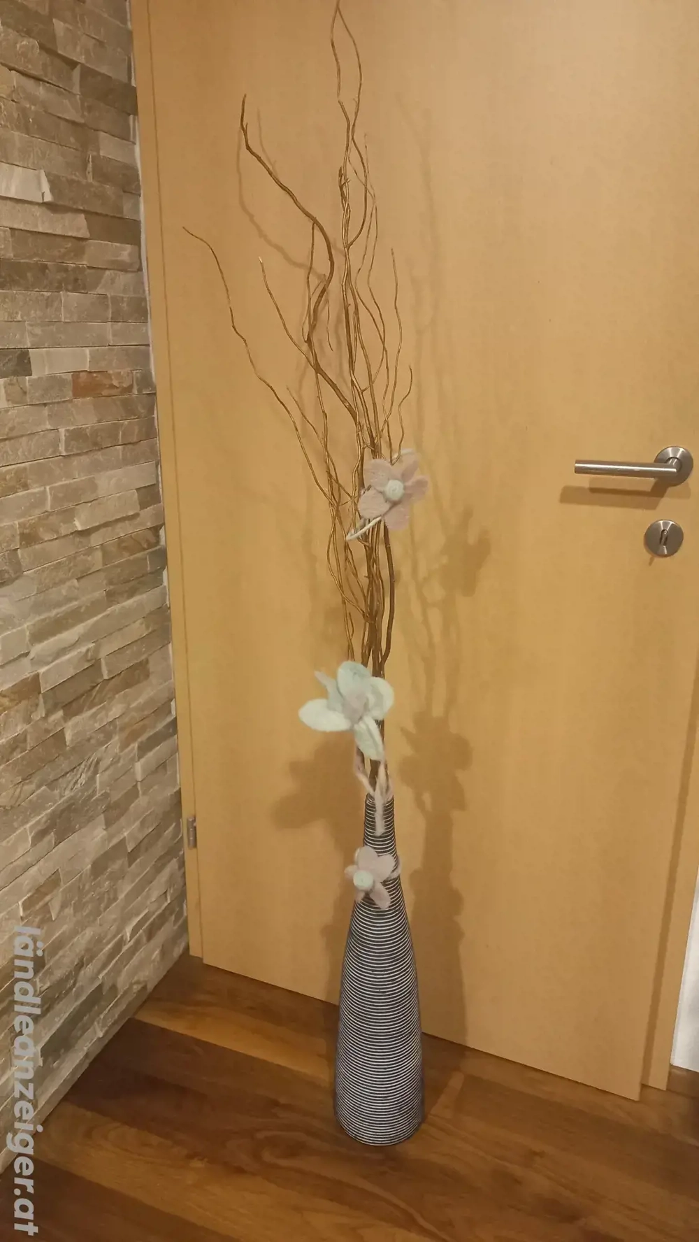 Grosse Bodenvase inkl. Deko