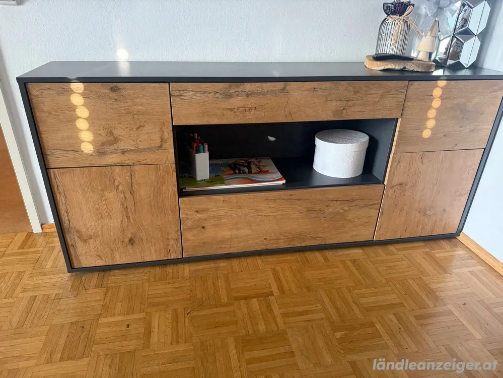 Sideboard 