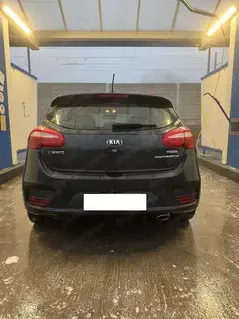 KIA Ceed Österreich Edition (BJ 2017), 1.6 CRDi-Dieselmotor (81 kW   110 PS) 8Fach Bereift, 129000km