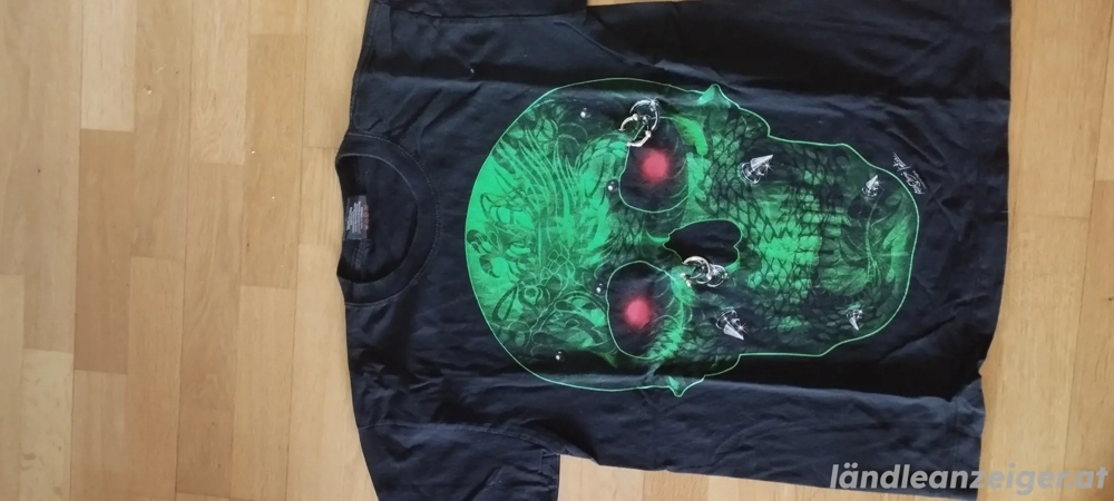 T-Shirt mit grünem Totenkopf 