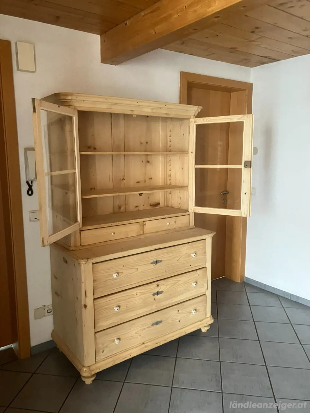 Hergerichteter Schrank