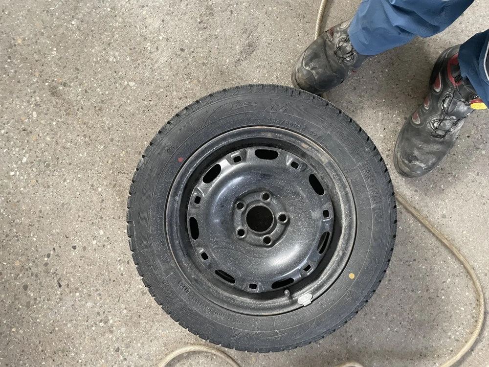 Winterreifen  185 60R 14