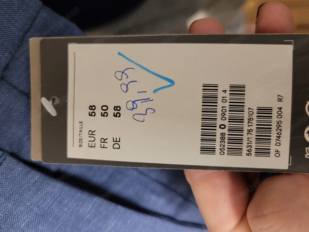 Anzugshose Grösse 58, hochgekrempelt