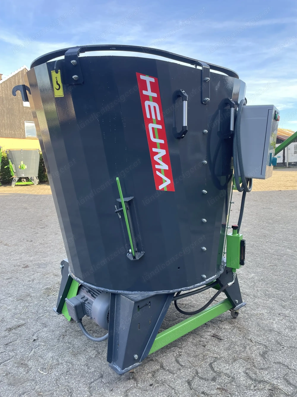 NEU Heuma AGM 1,2 Futtermischer, Standmaschine mit Elektroantrieb