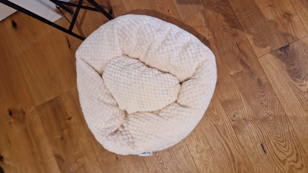 Katzenbett unbenutzt