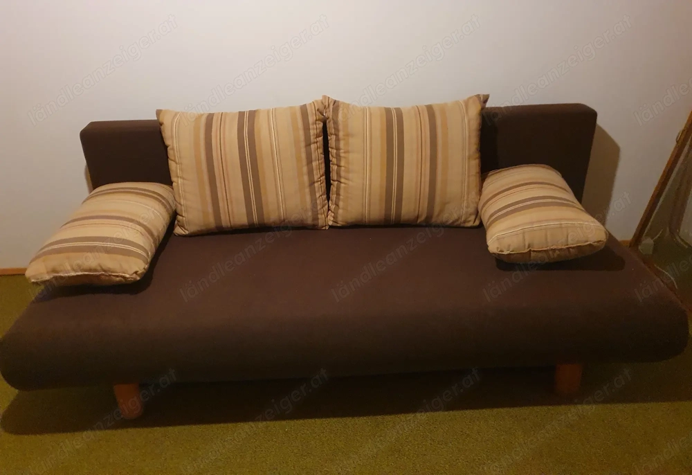 Schlafsofa mit Bettzeuglade