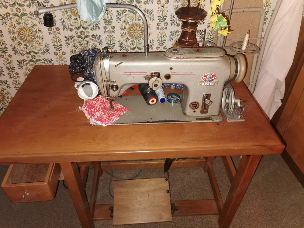 Pfaff Industrienähmaschine 
