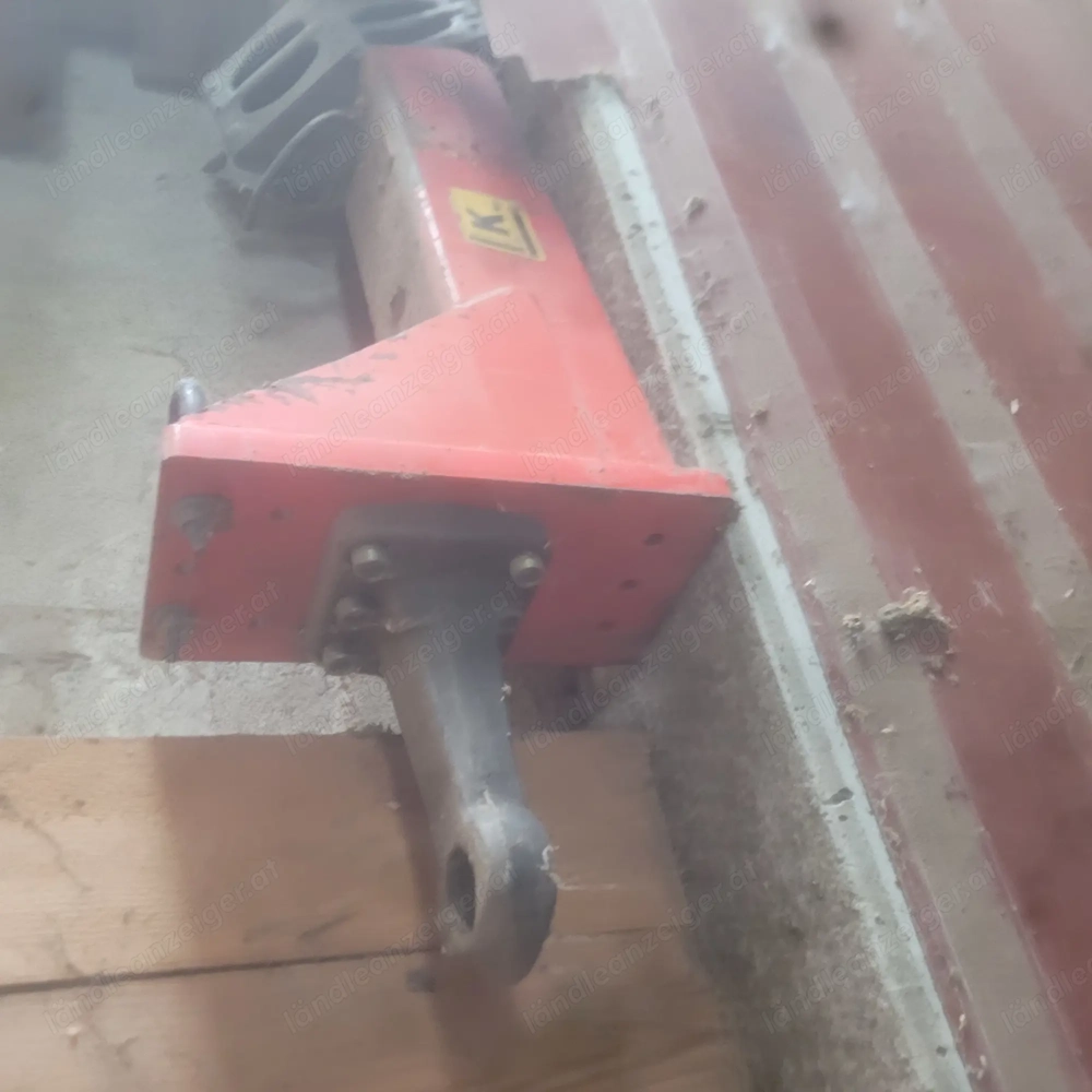 Zugöse mit flanschplatte