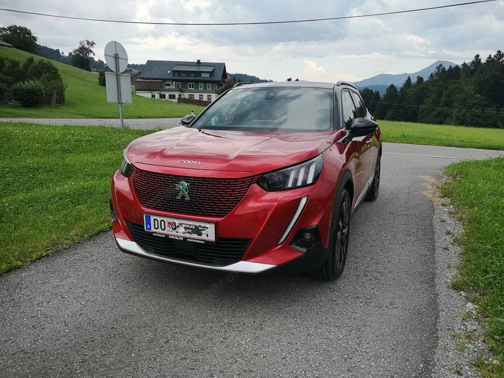 Peugeot e_2008 GT mit Topausstattung, ein Weihnachtsschnäppchen