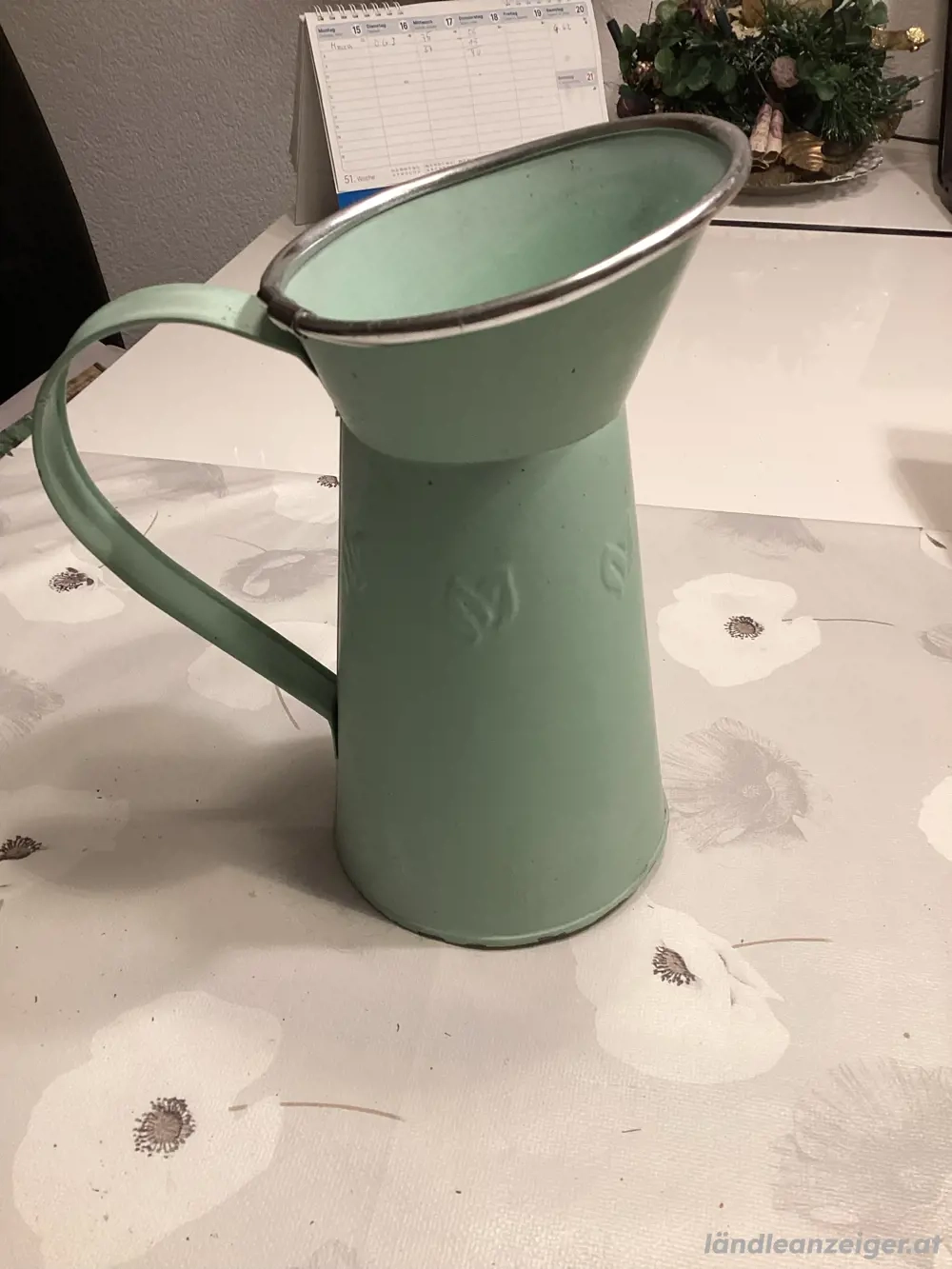 Alter Blechkrug