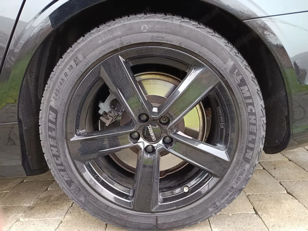 Felgen mit Winterreifen 245   45 R18  - 5 Loch 
