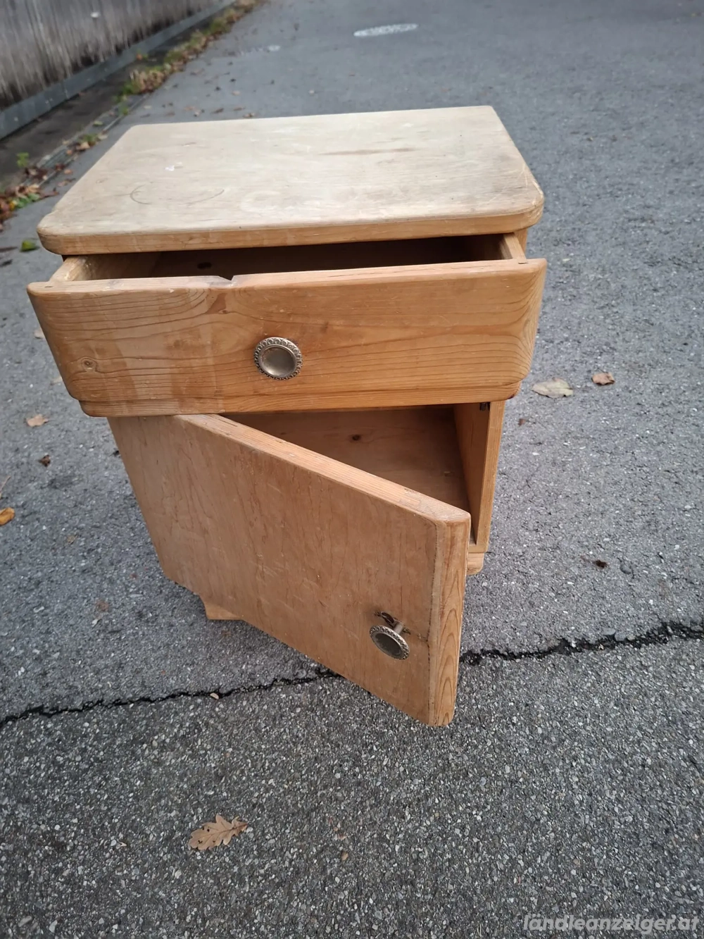 Nachttisch, Holz