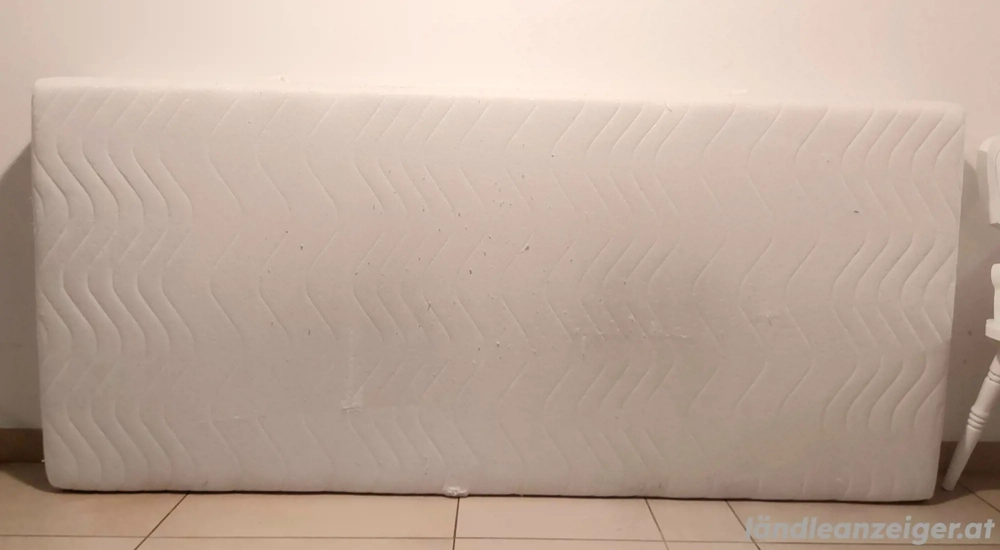 Matratze 200 90 zu verschenken 