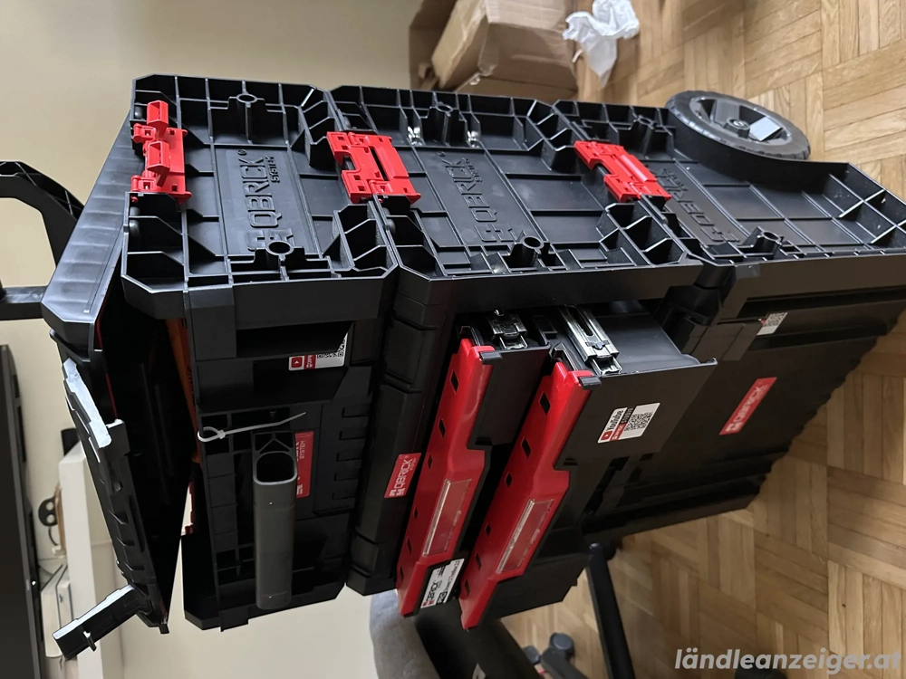 Rollender Werkstattwagen (neu).