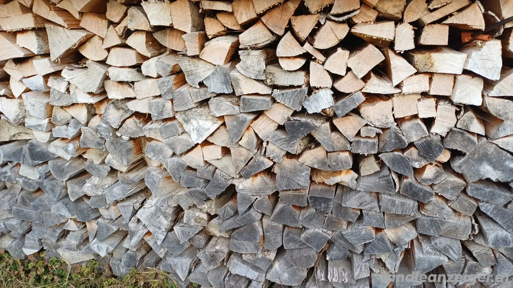 Brennholz Hartholz