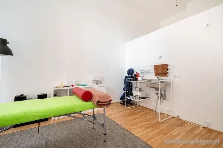 Gesucht: Kleiner Massagesalon zur Miete   ca. 50 m , EG, bis max. 1.000   warm