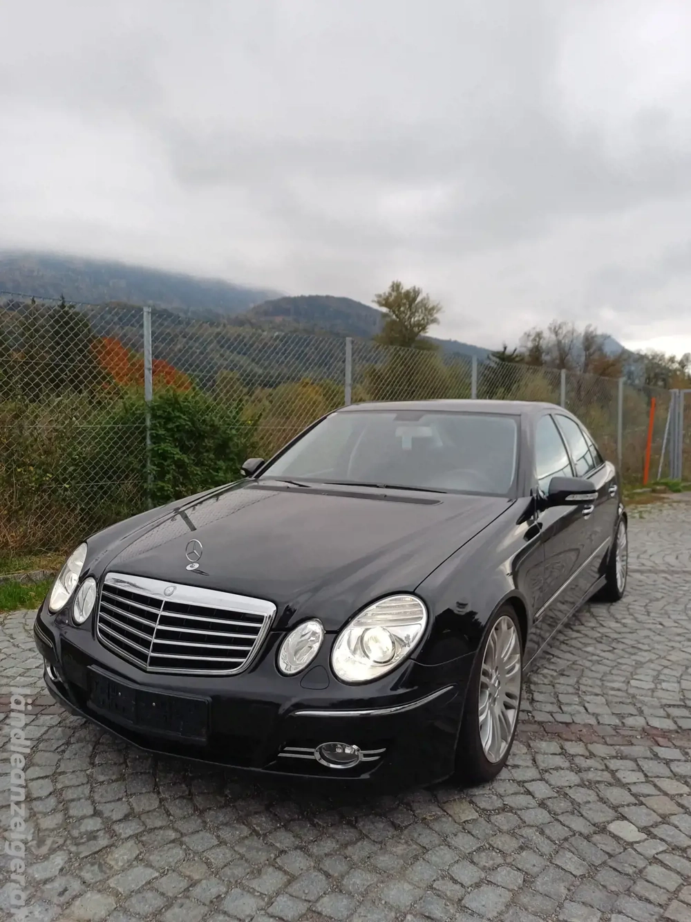 Mercedes-Benz E320 Avantgarde 