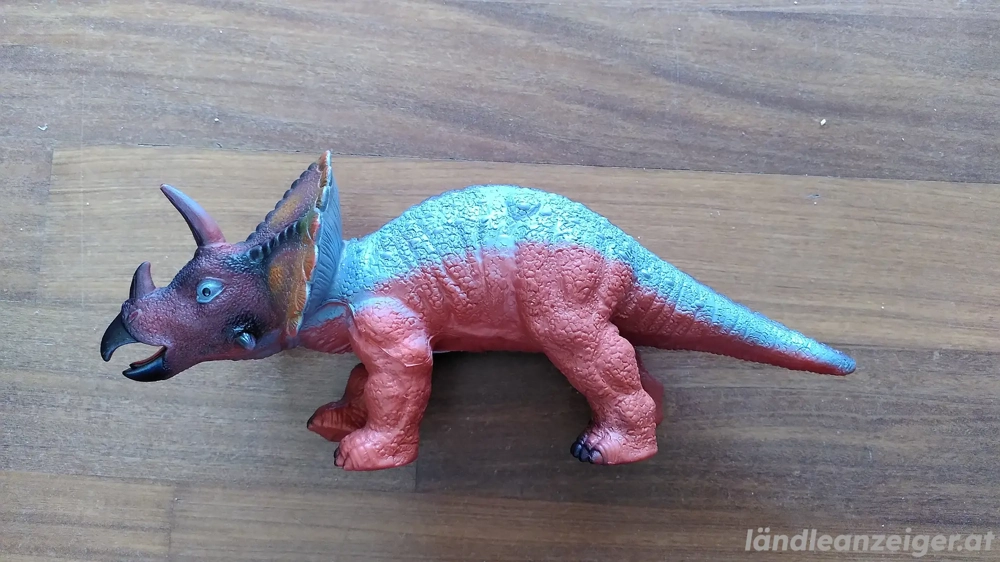 Triceratops Spielfigur mit Sound