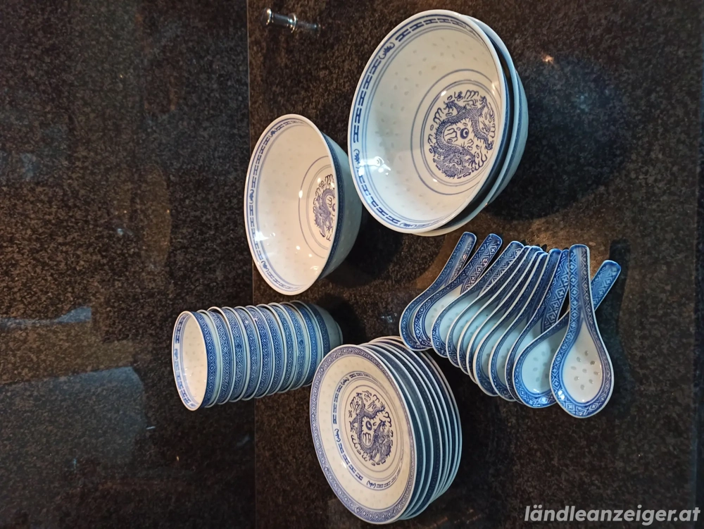 Chinesisches Geschirrset 32 teilig 