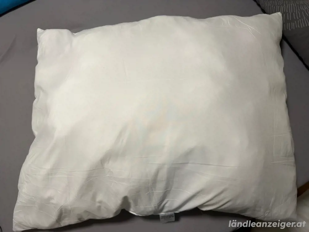 Polster + Decke unbenutzt