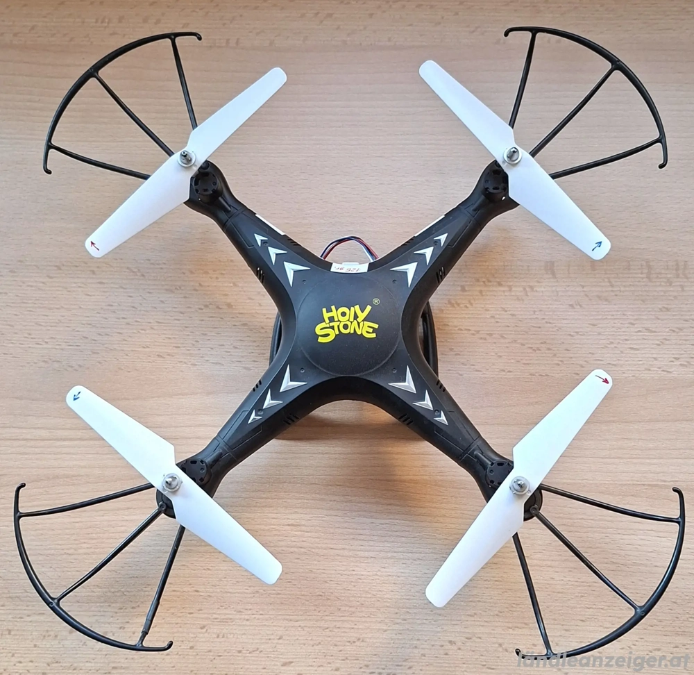 Quadcopter Holystone HS110