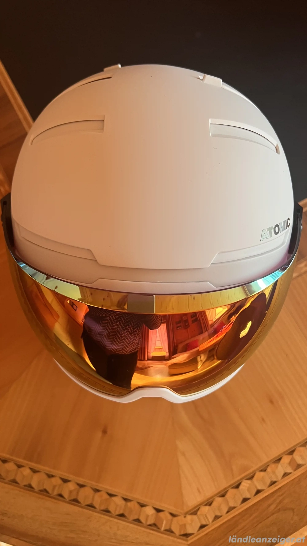 Atomic Schihelm mit Visier, wie neu!!