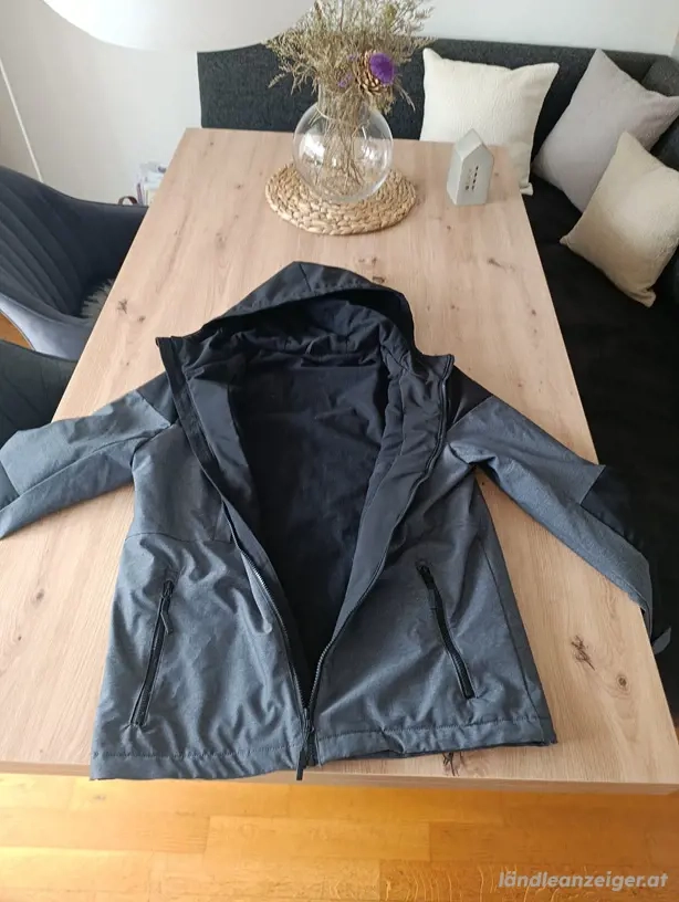 vergebe sehr warme  Herren-Jacke Marke SMOG von NewYorker