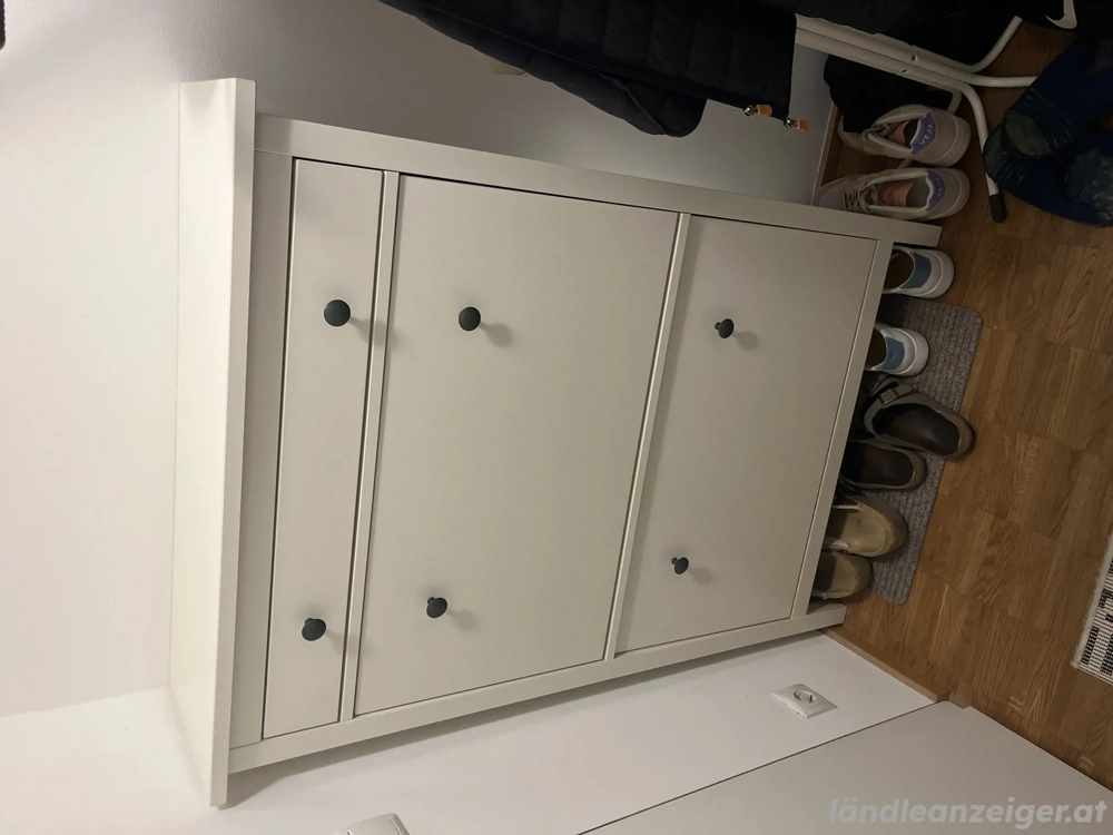 Schuhschrank 