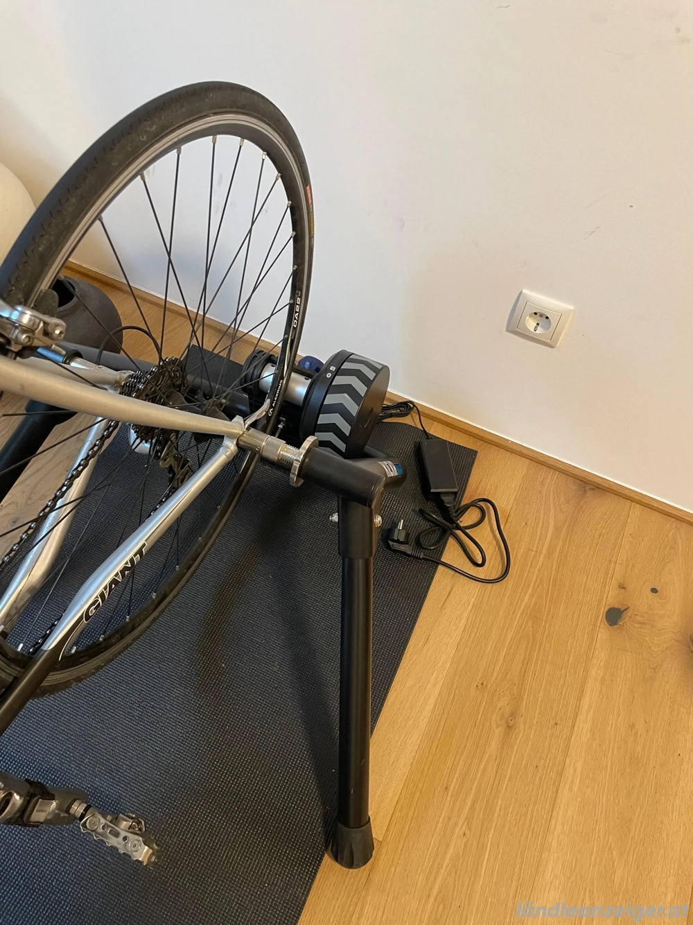 Wahoo Kickr Snap (Indoor Trainer)