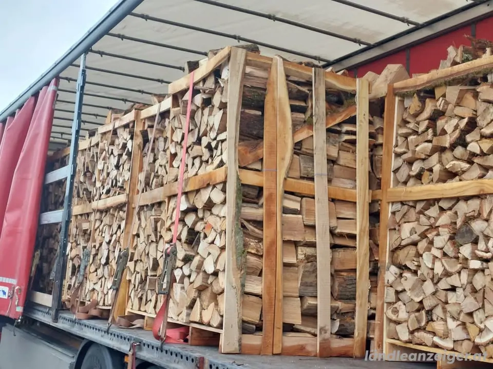 Lieferung, Brennholz (In der gesamten Region)  