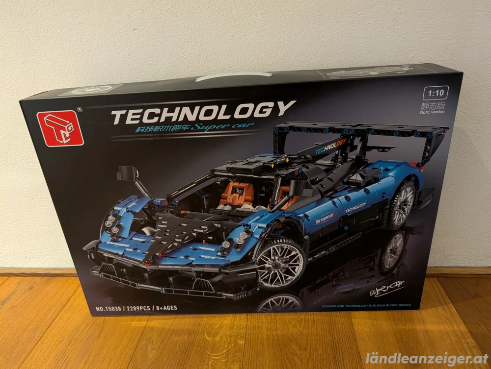 Blauer Supersportwagen 2289Teile