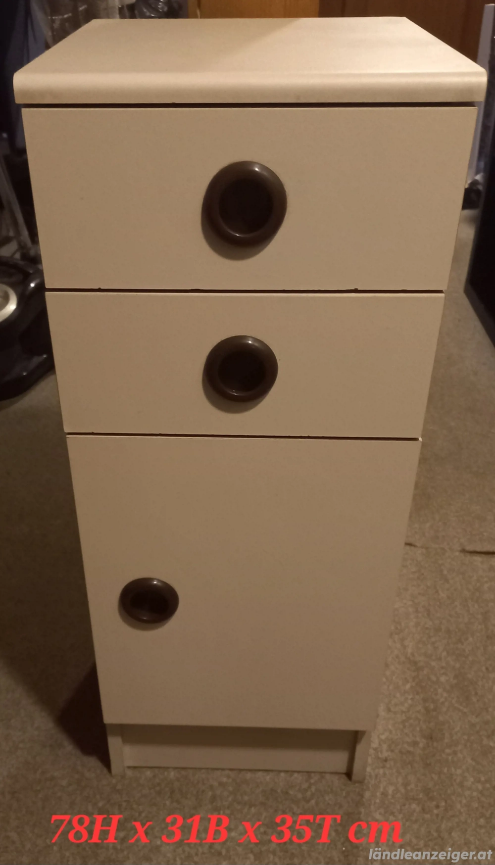 kleines Möbelstück