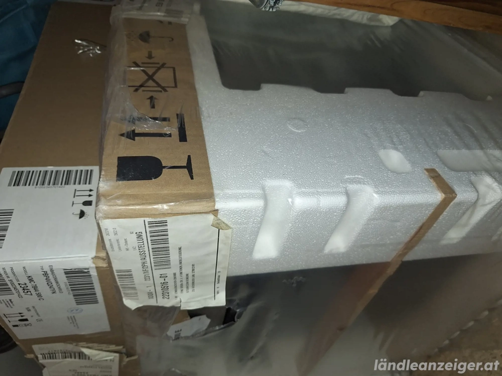 Backofen  mit Glaskeramikkochfeld Silber  schwarz neu