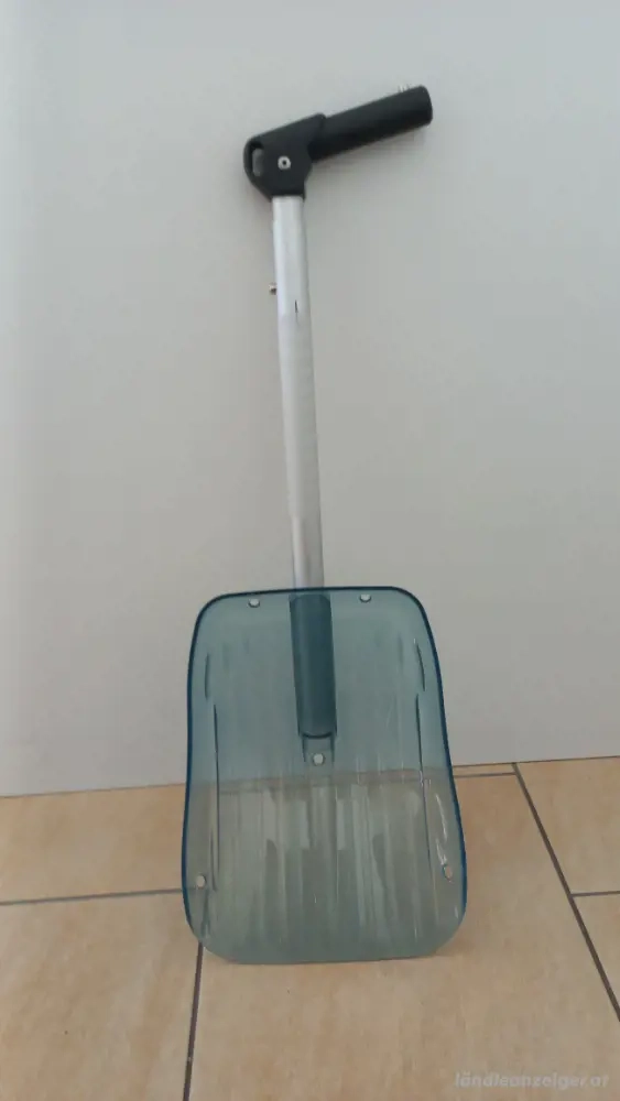 Lawinenschaufel 