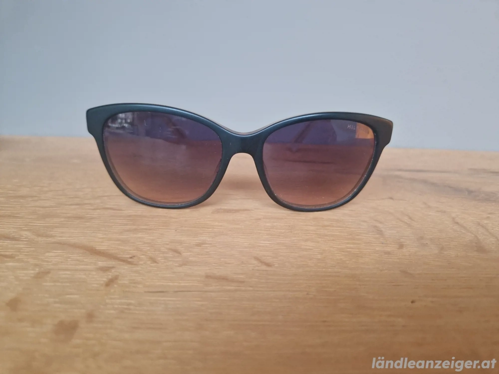 Sonnenbrille "Tommy Hilfiger"