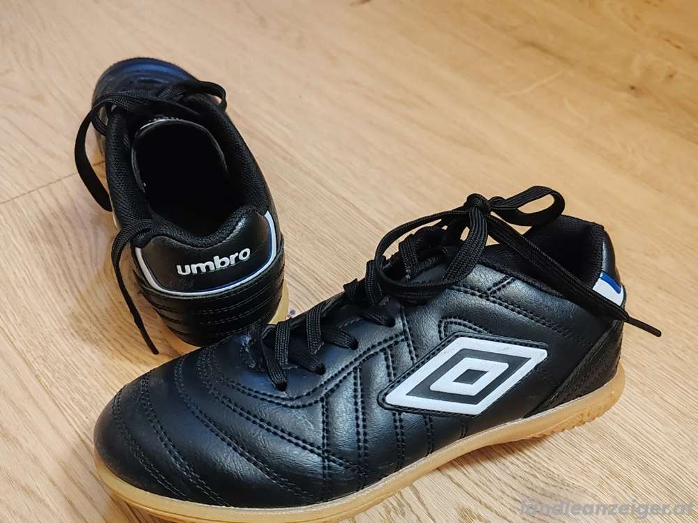 Hallenschuh umbro 