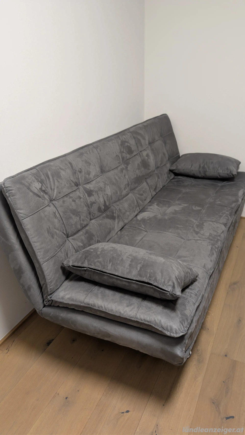 Neuwertiges Klappsofa