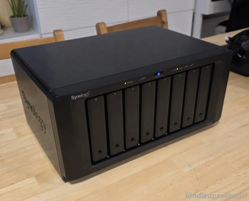 Synology NAS 1817+ 8 Bay