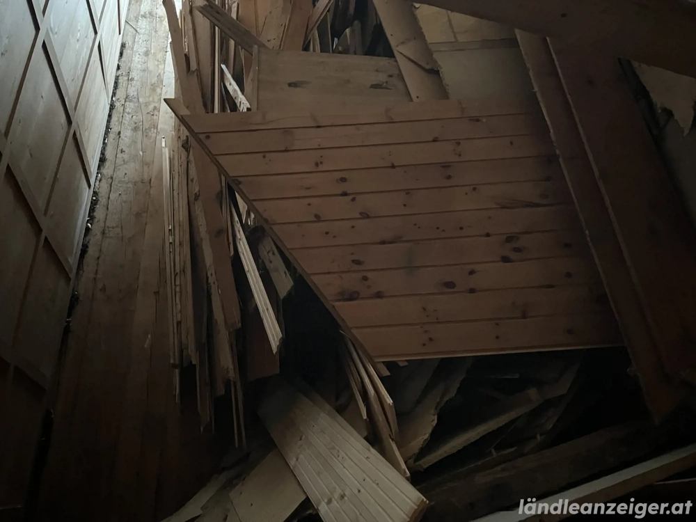 Funken Holz abzugeben 