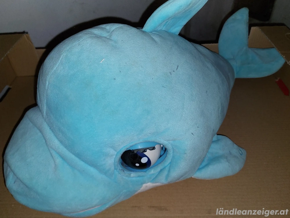 Spielzeug; Delphine; bewegt sich & macht Geräusche