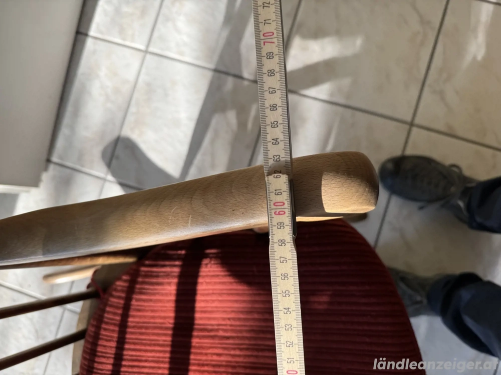 Schaukelstuhl mit Kissen