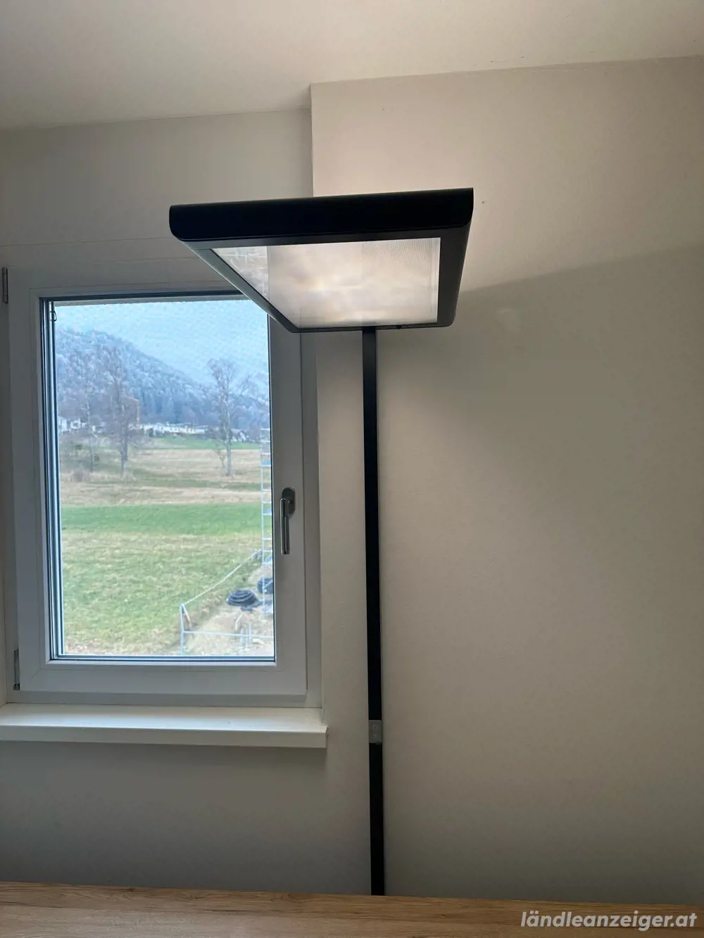 Zumtobel LED Stehleuchte CAPA - Direkt Indirekt, Bewegungsmelder, dimmbar