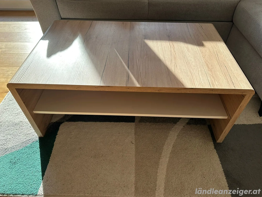 Couchtisch in Holzoptik 