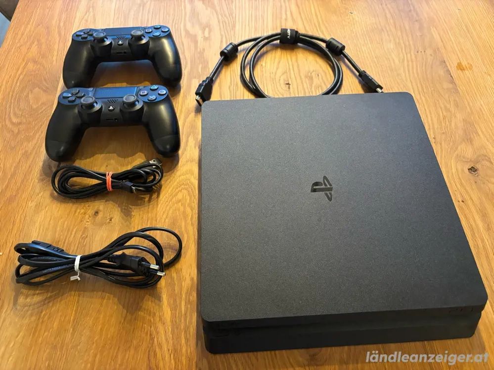 Playstation 4 Konsole Slim