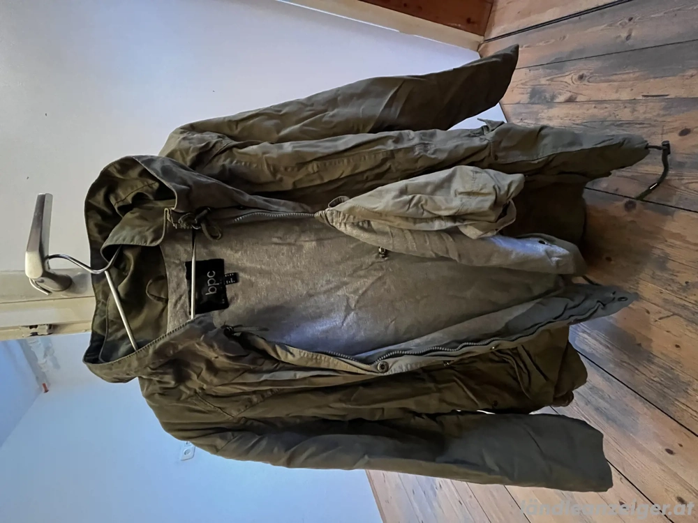 Jacke mit Trageeinsatz für Eltern mit Kind in Trage