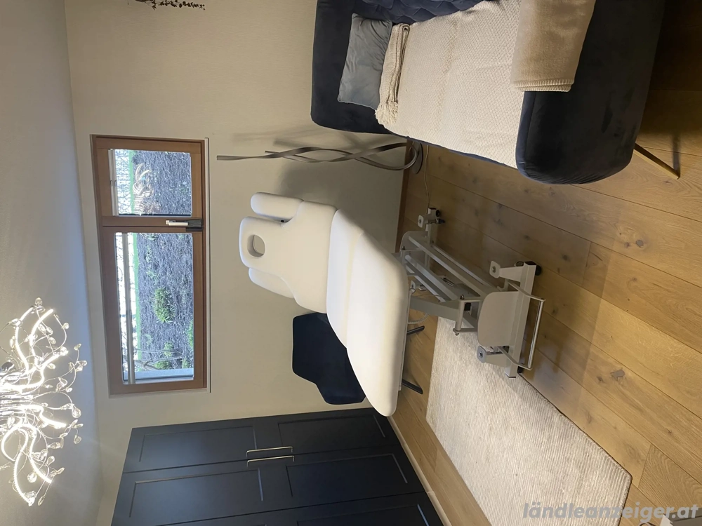 Massageliege elektrisch